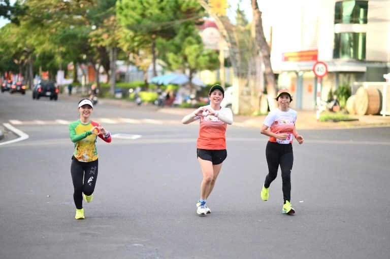 Gia Lai: Hơn 100 runner tham gia giải chạy bộ “Kết nối yêu thương” - ảnh 3