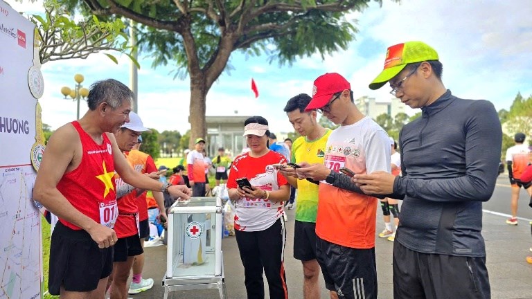 Gia Lai: Hơn 100 runner tham gia giải chạy bộ “Kết nối yêu thương” - ảnh 4