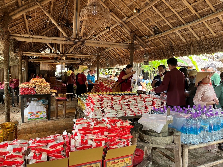 Khánh Hòa: Tập trung mọi nguồn lực hỗ trợ người dân ổn định đời sống, khôi phục sản xuất - ảnh 5