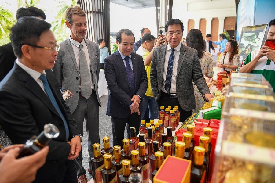 “Du lịch Khánh Hòa - Cực tăng trưởng thúc đẩy các trụ cột kinh tế” - ảnh 6