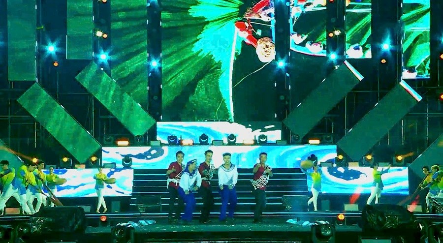 Gia Lai rộn ràng đón năm mới “Thắp lửa trái tim - Kết nối yêu thương” - ảnh 3