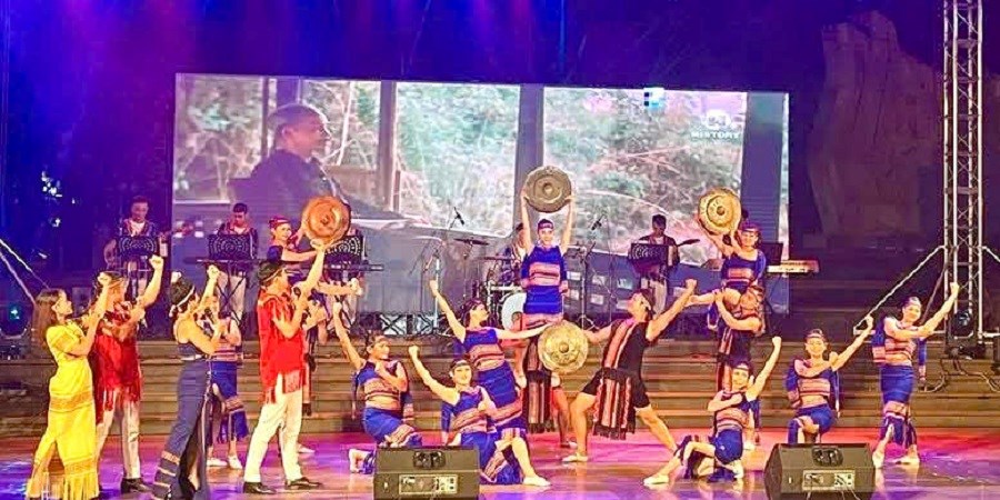 Xã Ia Phí (Gia Lai): Ra mắt CLB Cồng chiêng làng Mrông Yố - ảnh 1