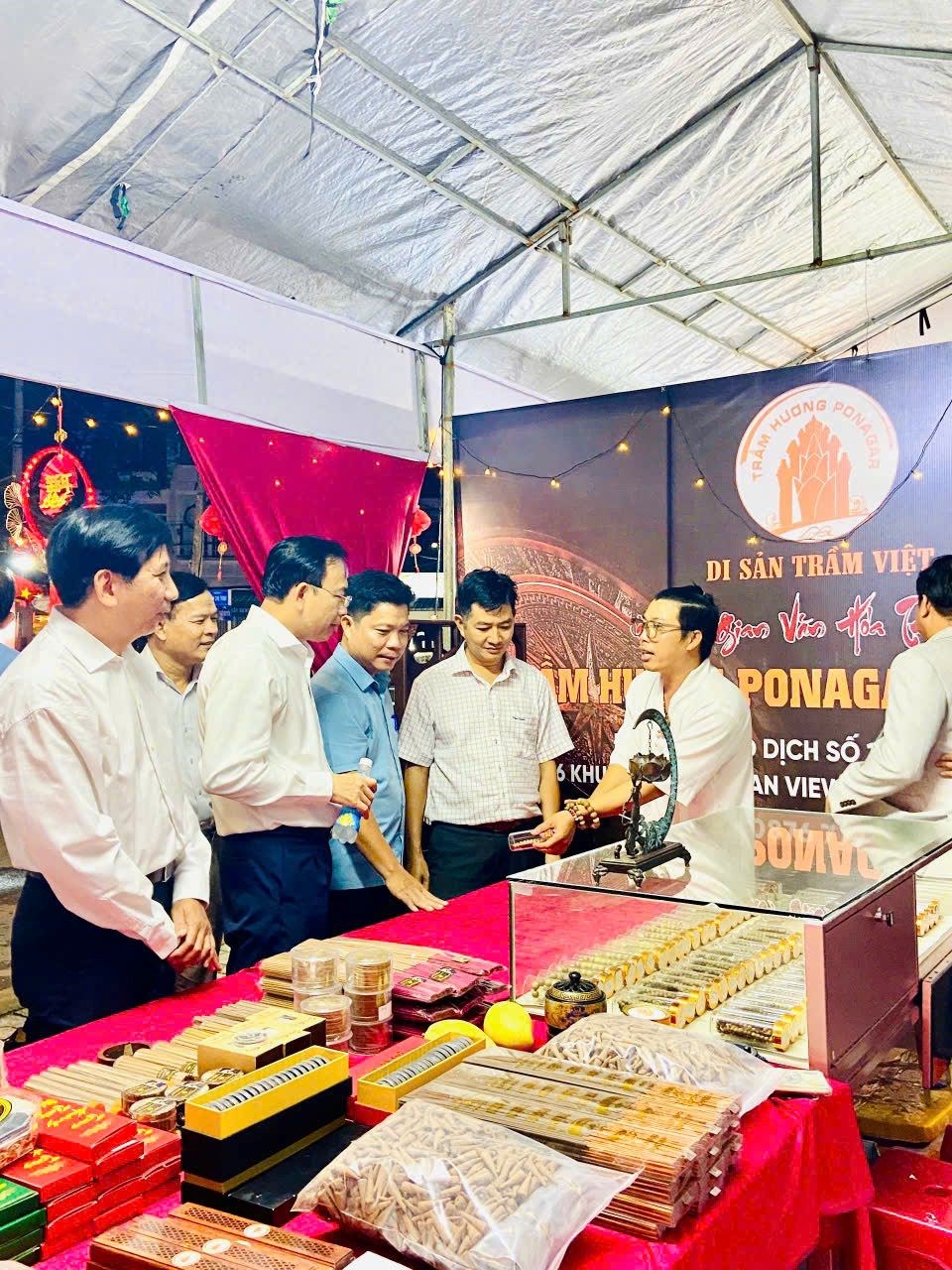 Trầm hương - sản vật níu chân du khách đến Khánh Hòa - ảnh 2