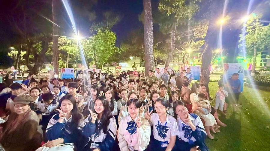 Đêm thơ Nguyên tiêu “Xuân giao hoà” thăng hoa của thi ca và nghệ thuật - ảnh 3