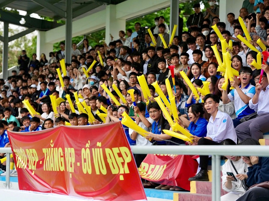 Khai mạc Giải bóng đá Thanh niên sinh viên Việt Nam lần thứ IV - ảnh 5