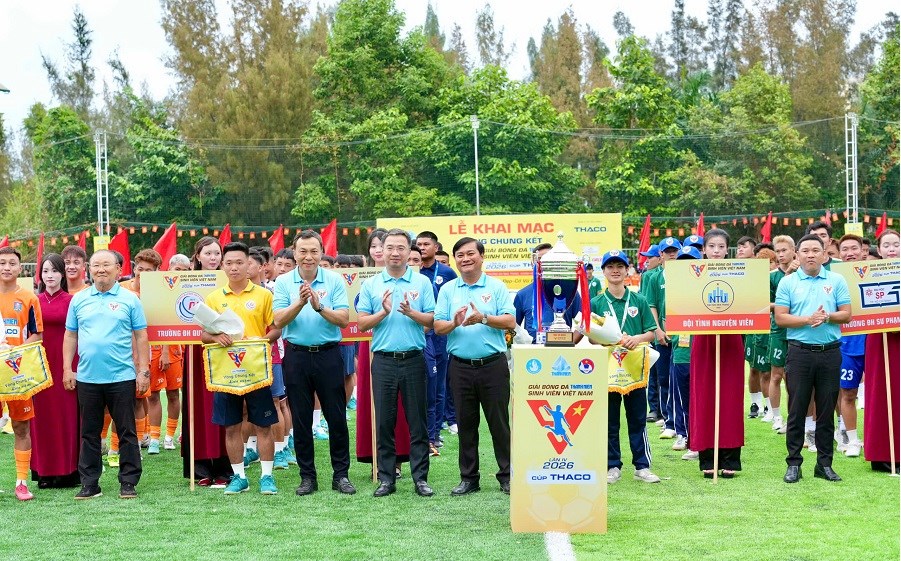 Khai mạc Giải bóng đá Thanh niên sinh viên Việt Nam lần thứ IV - ảnh 3
