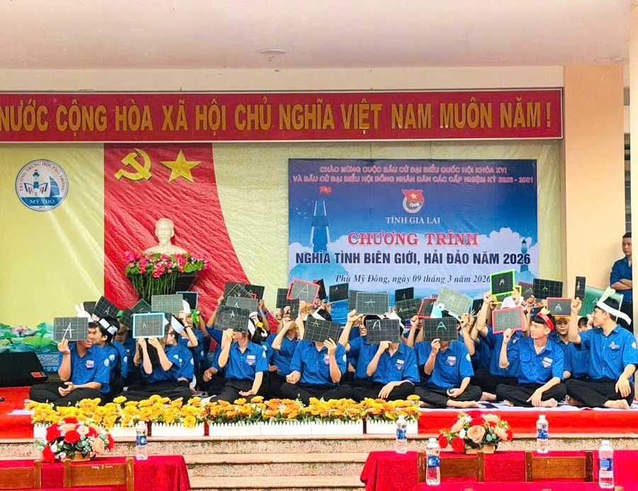 Gia Lai: Hơn 300 đoàn viên, thanh niên tham gia chương trình “Nghĩa tình biên giới, hải đảo” - ảnh 2