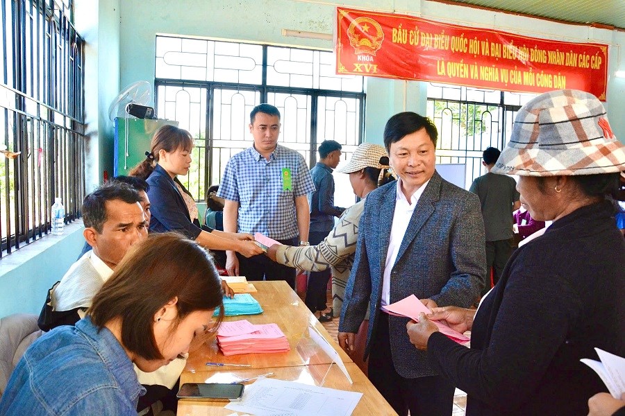 Gia Lai: Cử tri xã Ia Phí phấn khởi tham gia bầu cử đại biểu Quốc hội và HĐND các cấp - ảnh 4