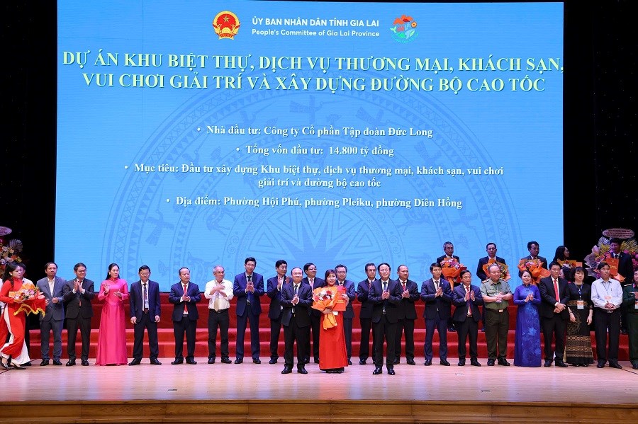 Gia Lai: Tập đoàn Đức Long - Gia Lai và Alpha Seven được trao MOU 15.000 tỉ đồng - ảnh 1