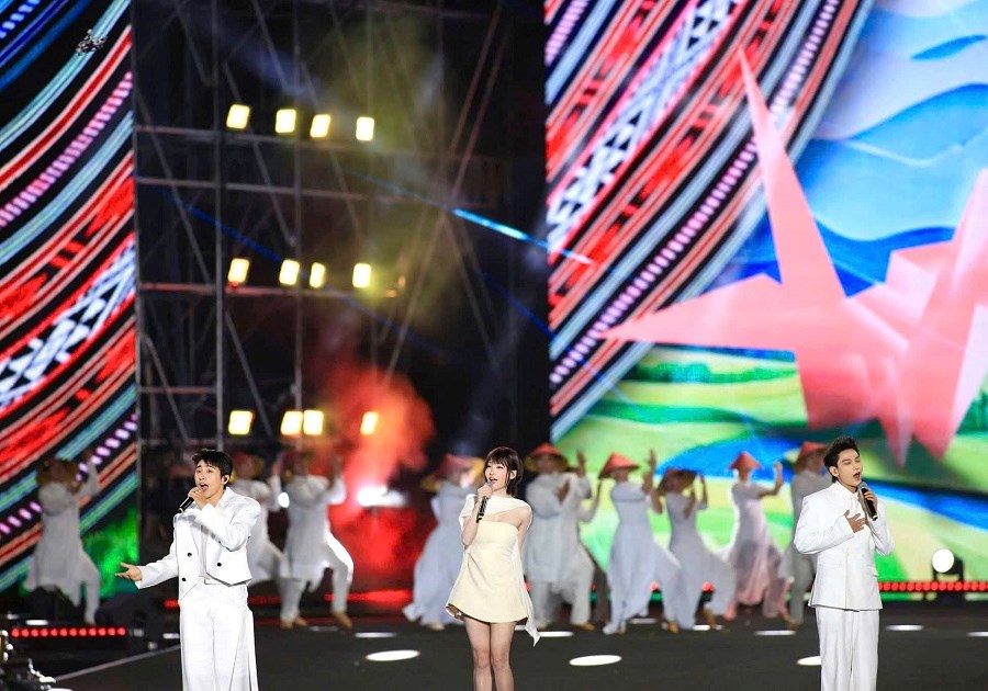  “Đại ngàn chạm biển xanh” tạo hiệu ứng lan tỏa mạnh mẽ, trở thành tâm điểm truyền thông tuần - ảnh 3