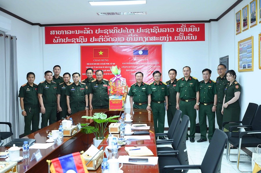 Binh đoàn 15: Thăm, chúc Tết Bunpimay và kiểm tra tiến độ dự án cụm bản Mường Chăm tại Lào - ảnh 2