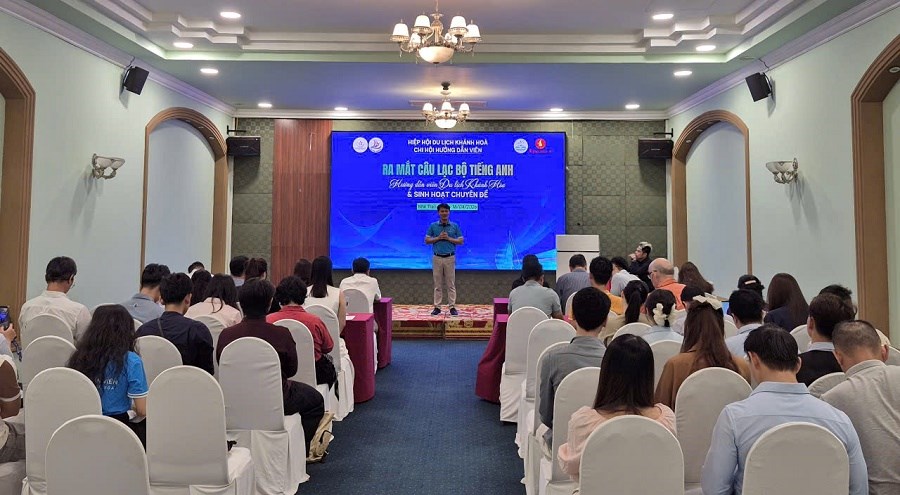 Khánh Hòa: Ra mắt CLB Tiếng Anh Hướng dẫn viên Du lịch - ảnh 2