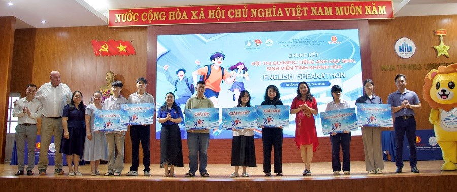 Sôi nổi Hội thi Olympic Tiếng Anh học sinh, sinh viên tỉnh Khánh Hòa  - ảnh 1