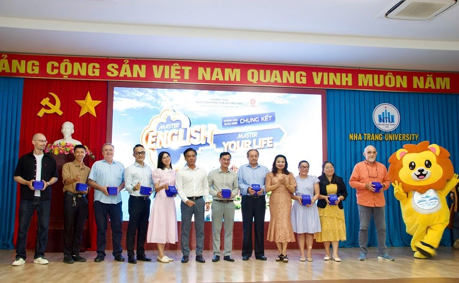 Khánh Hòa: Lan tỏa phong trào học tiếng Anh, tăng tốc du lịch hội nhập - ảnh 5