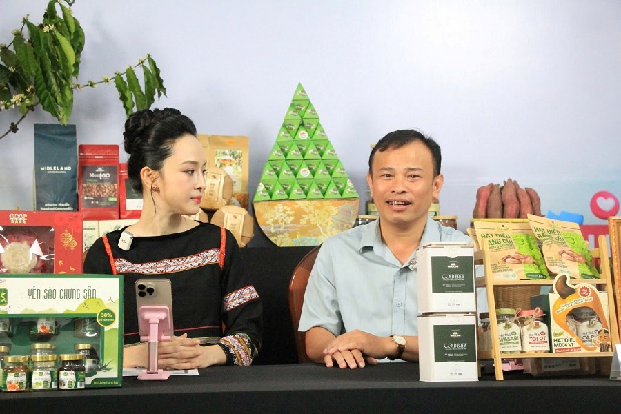 Gia Lai: Quảng bá nông sản qua livestream, kết nối sàn thương mại điện tử - ảnh 2