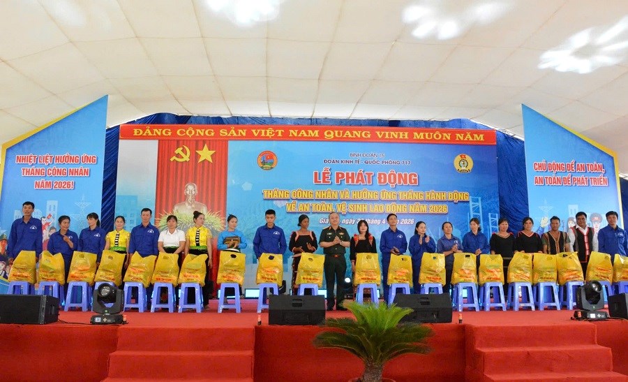 Binh đoàn 15 phát động Tháng Công nhân và hưởng ứng Tháng hành động về An toàn, vệ sinh lao động  - ảnh 1