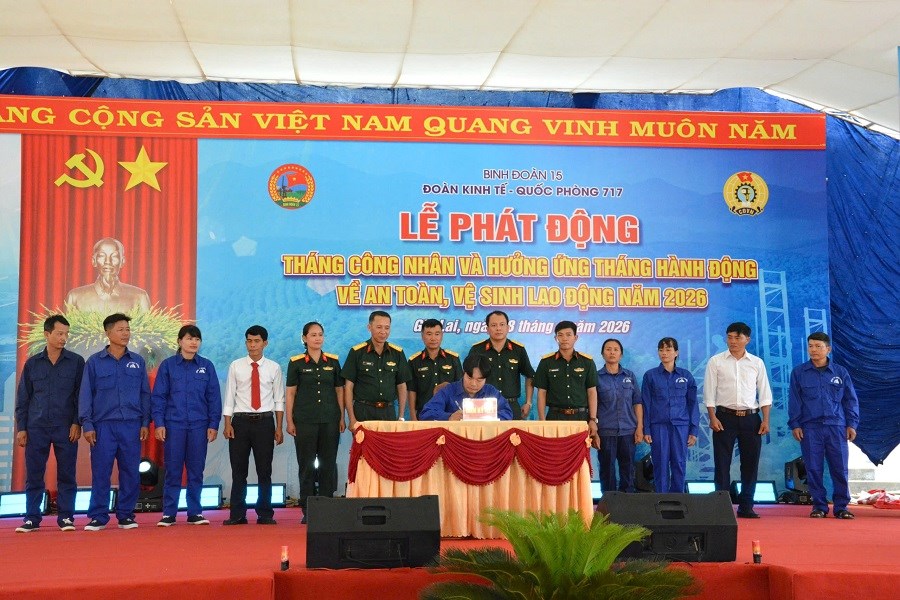 Binh đoàn 15 phát động Tháng Công nhân và hưởng ứng Tháng hành động về An toàn, vệ sinh lao động  - ảnh 7