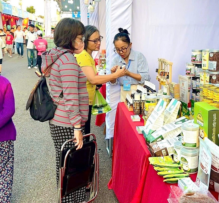 Gia Lai: Tăng cường quảng bá sản phẩm OCOP và đặc sản địa phương phục vụ Năm Du lịch quốc gia 2026 - ảnh 3