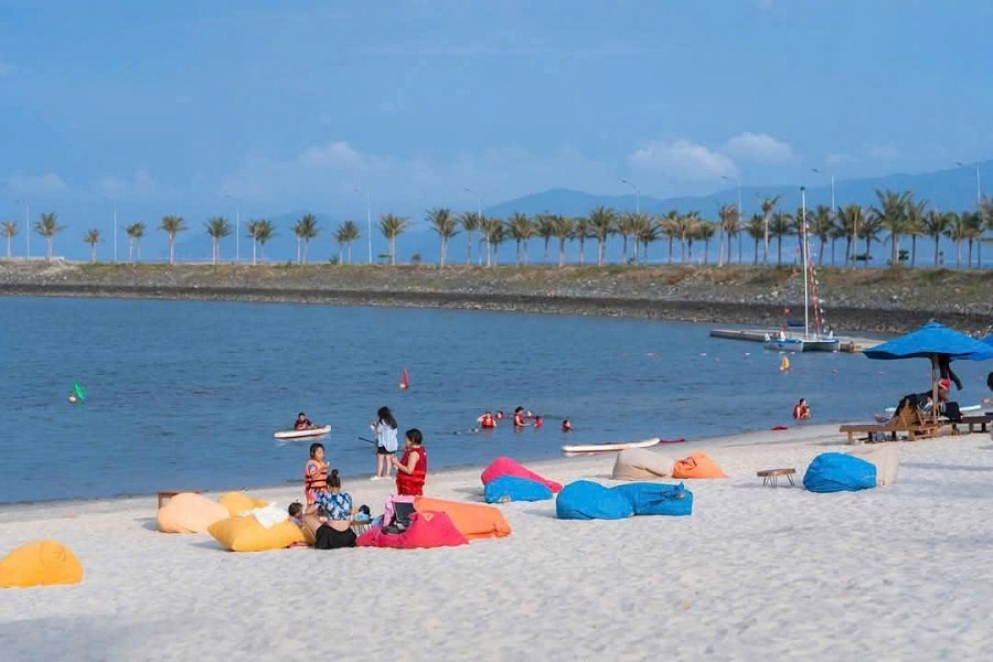 Marina Beach Club - trải nghiệm du lịch biển đêm hấp dẫn tại Nha Trang - ảnh 7