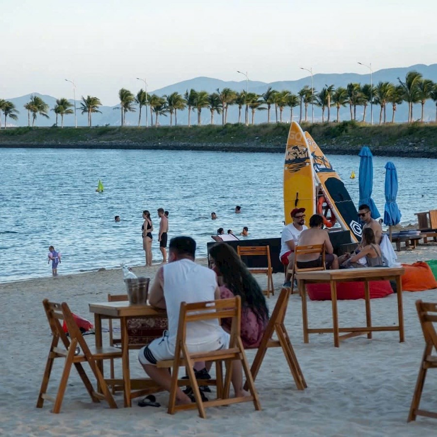 Marina Beach Club - trải nghiệm du lịch biển đêm hấp dẫn tại Nha Trang - ảnh 4