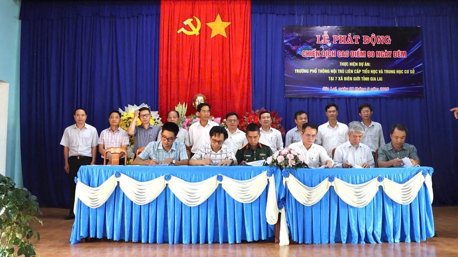 Gia Lai: Phát động chiến dịch 90 ngày đêm hoàn thành 7 trường nội trú biên giới - ảnh 1