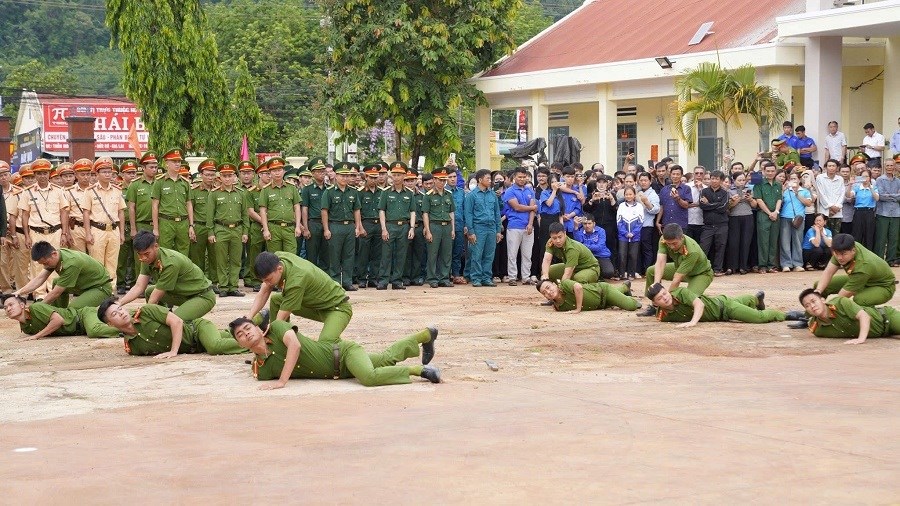 Gia Lai: Ra quân trấn áp tội phạm ma tuý trên tuyến biên giới - ảnh 4
