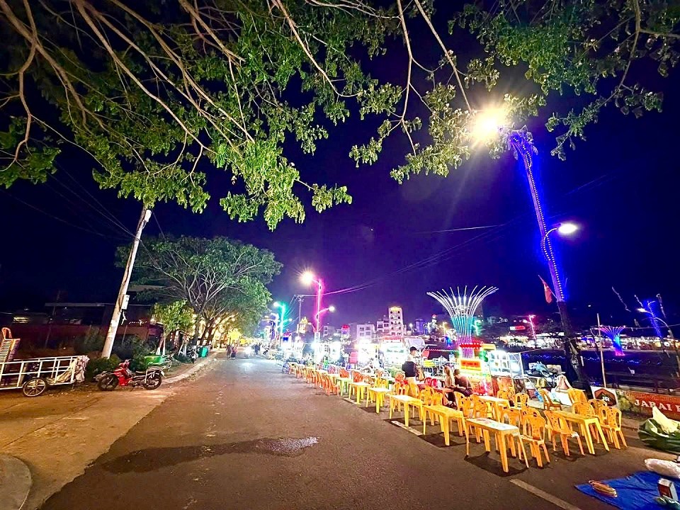 Gia Lai: Kỳ vọng “Phố đêm Chợ Nhỏ” hút khách trở lại - ảnh 2