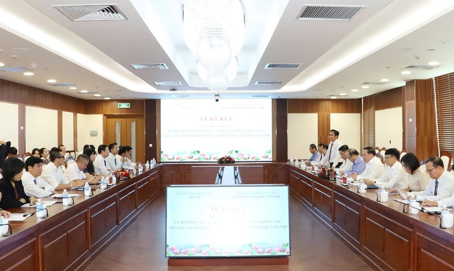 Khánh Hòa hợp tác với Bệnh viện Đại học Y Hà Nội, nâng cao chất lượng khám chữa bệnh - ảnh 3