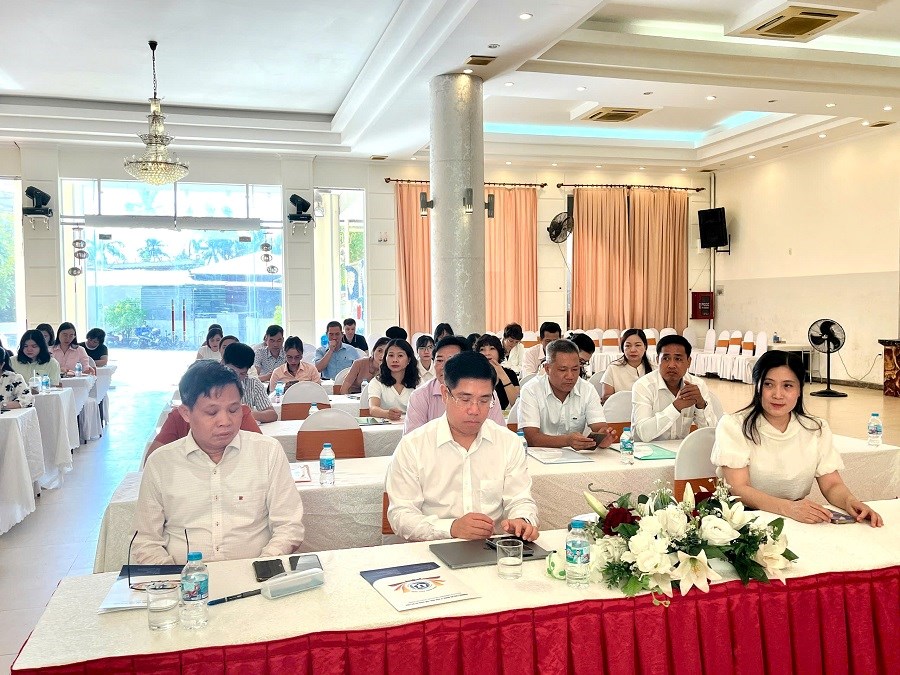 70 học viên tham gia lớp Bồi dưỡng kiến thức, kỹ năng về văn hóa công sở, đạo đức công vụ  - ảnh 2