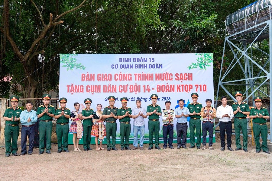 Gia Lai: Bàn giao công trình nước sạch cho người dân vùng biên - ảnh 1
