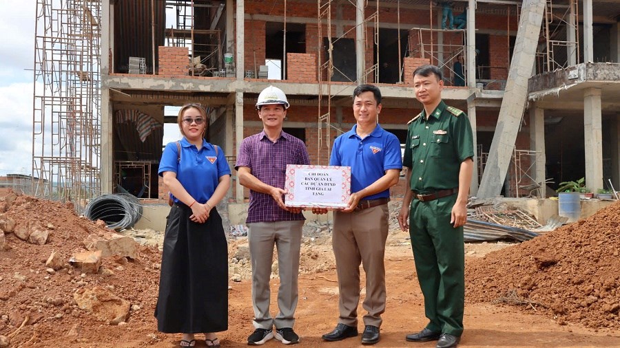 Học sinh vùng biên háo hức đón chờ ngôi trường mới - ảnh 4
