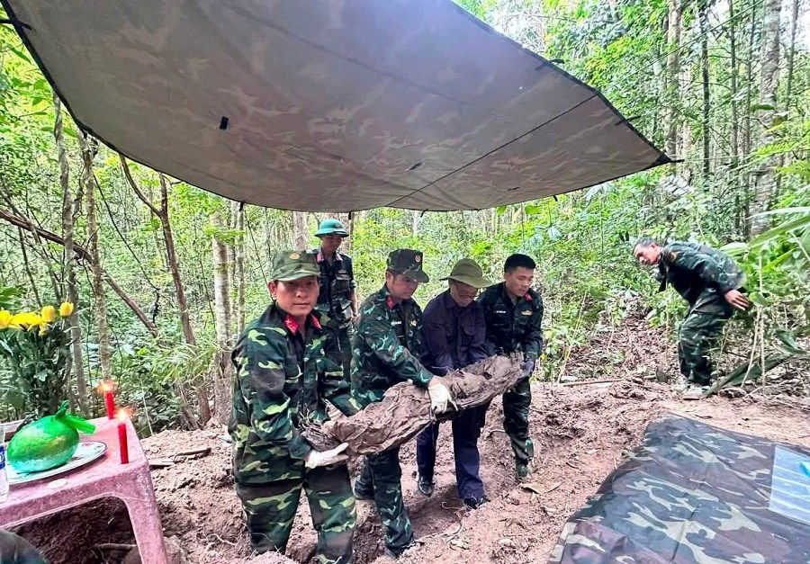 Đắk Lắk: Tìm thấy 2 hài cốt liệt sĩ từ ký ức của cựu giao liên 96 tuổi - ảnh 2