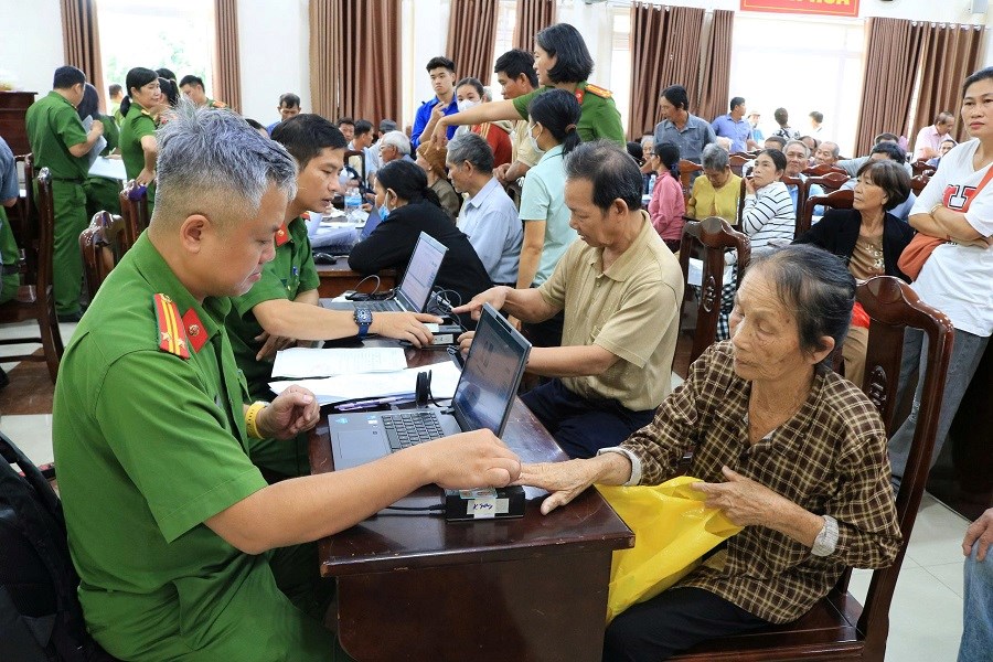 Khánh Hòa: Triển khai cao điểm thu nhận mẫu sinh phẩm ADN, góp phần xác định danh tính liệt sĩ - ảnh 2