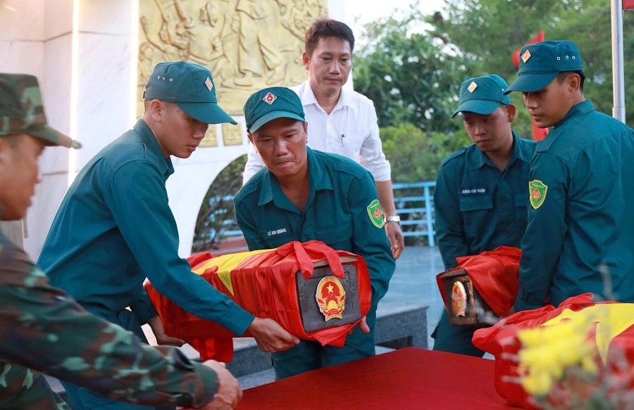Đón các Anh trở về từ đại ngàn - ảnh 9