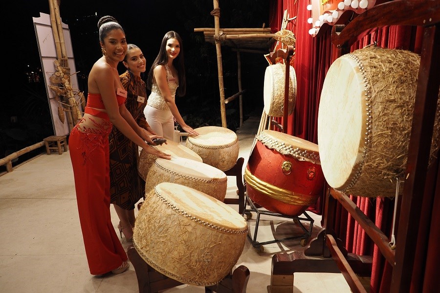 111 người đẹp Miss World trải nghiệm văn hóa, ẩm thực Nha Trang - ảnh 2