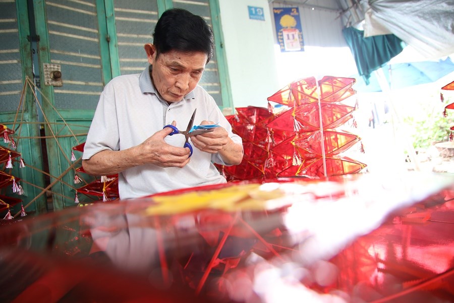 Giữ ấm những mùa Trăng - ảnh 1
