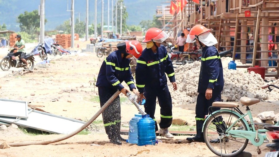 Những chuyến xe đặc biệt đến khu tái định cư Ia Tul - ảnh 4