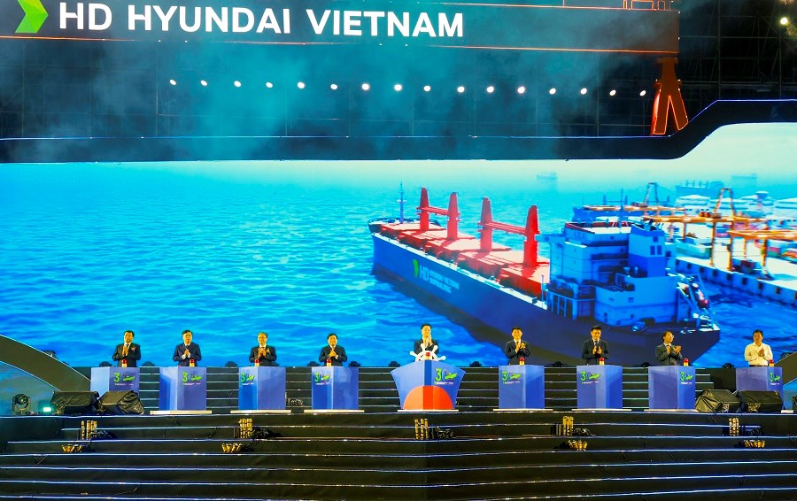  HVS - 30 năm vươn ra biển lớn - ảnh 1