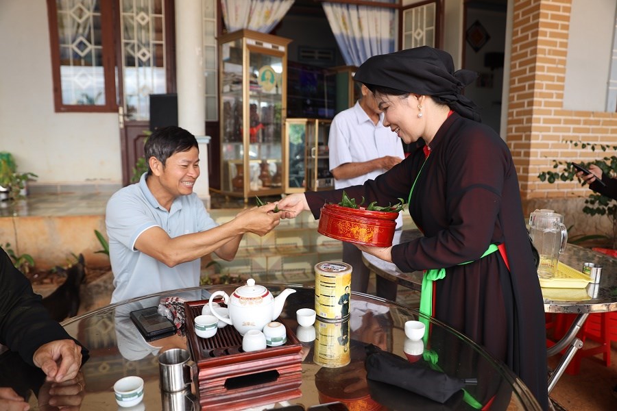 Câu quan họ neo tình quê trên đất Tây Nguyên - ảnh 3
