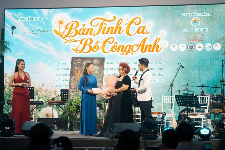 Từ giai điệu yêu thương đến những trang sách giàu tri thức - ảnh 3
