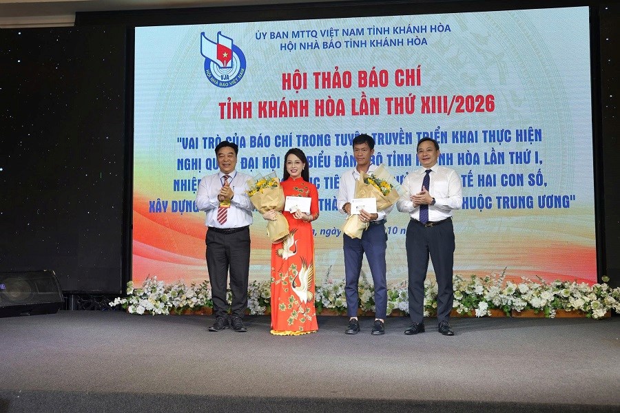 Báo chí đồng hành cùng Khánh Hòa phát triển - ảnh 8