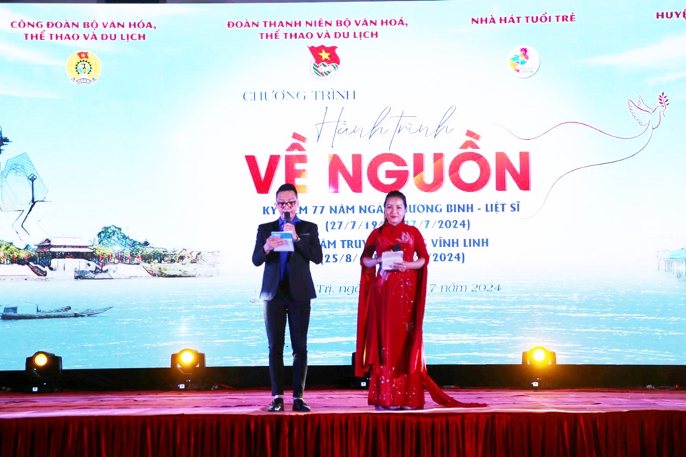 Chương trình nghệ thuật “Khát vọng hoà bình” trên miền đất lửa - ảnh 3