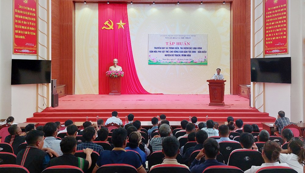 Quảng Bình gìn giữ và phát huy giá trị văn hoá đồng bào DTTS - ảnh 2