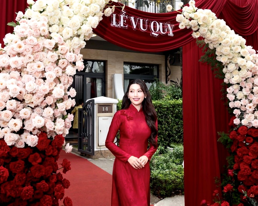 Á hậu Chế Nguyễn Quỳnh Châu chính thức làm dâu hào môn - ảnh 2