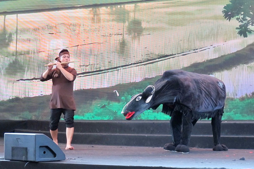 Hơi thở nghệ thuật tại Triển lãm mùa Thu lần thứ nhất - năm 2025 - ảnh 2