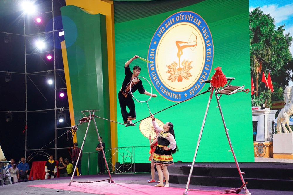 Hơi thở nghệ thuật tại Triển lãm mùa Thu lần thứ nhất - năm 2025 - ảnh 10