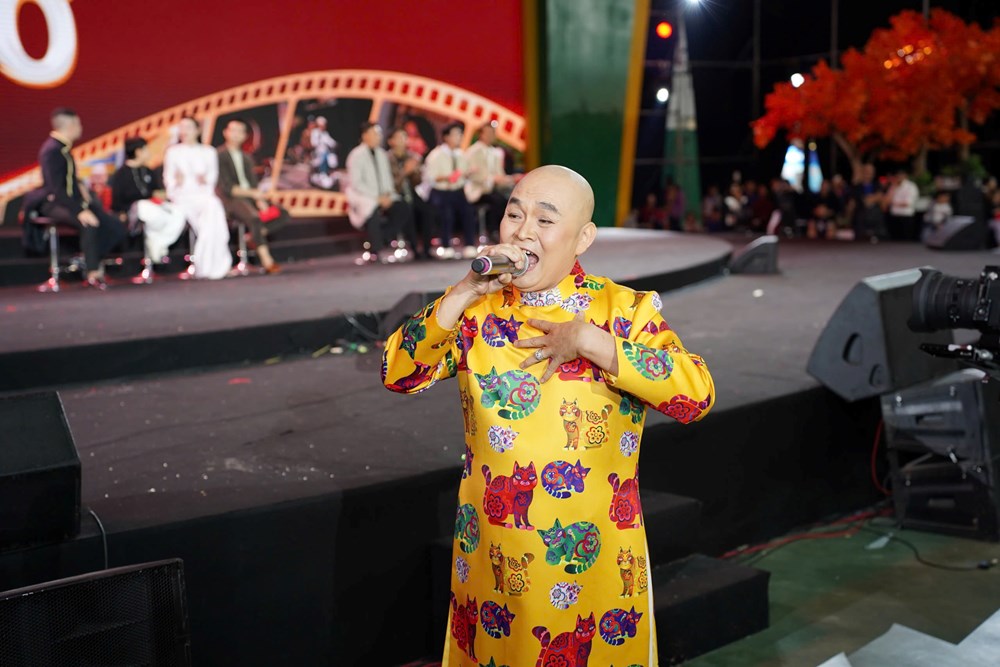 Đoàn phim “Mưa Đỏ”, “Tử chiến trên không” và “Mùi Phở” hội ngộ khán giả tại Hội chợ mùa Thu - ảnh 10