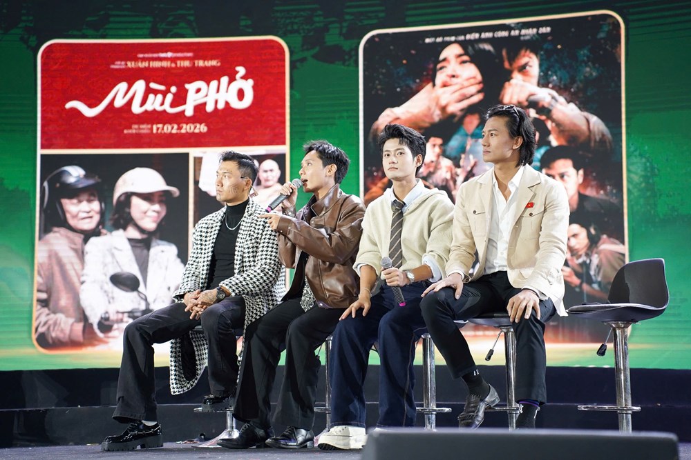 Đoàn phim “Mưa Đỏ”, “Tử chiến trên không” và “Mùi Phở” hội ngộ khán giả tại Hội chợ mùa Thu - ảnh 5