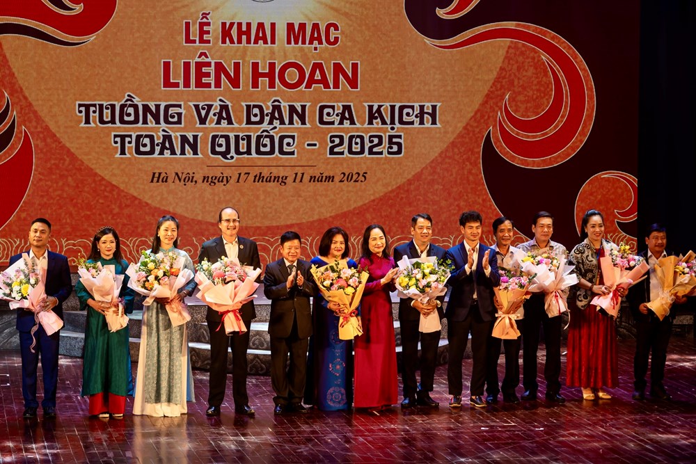 Khai mạc Liên hoan Tuồng và Dân ca kịch toàn quốc 2025 - ảnh 3