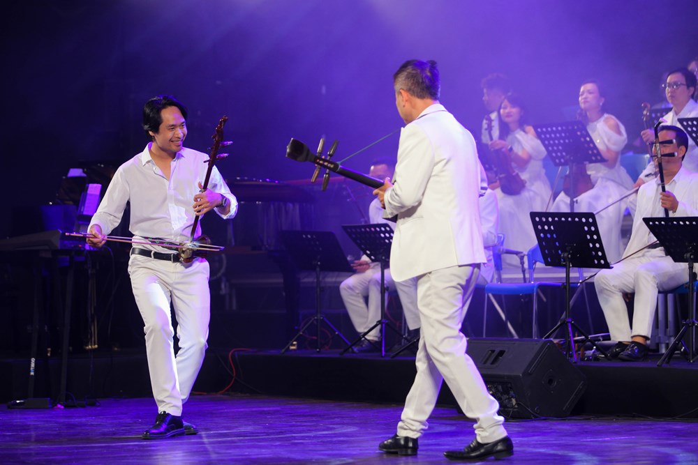 Nghệ sĩ Việt “tái tạo” sắc màu âm nhạc truyền ​thống - ảnh 4